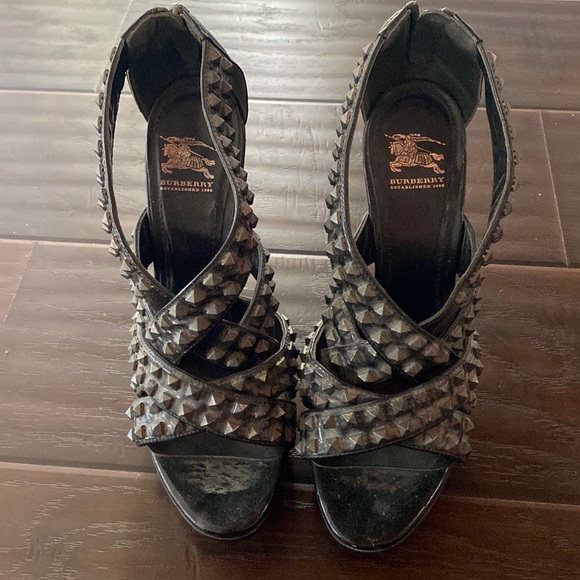 Burberry Heels - Picture 1 of 2